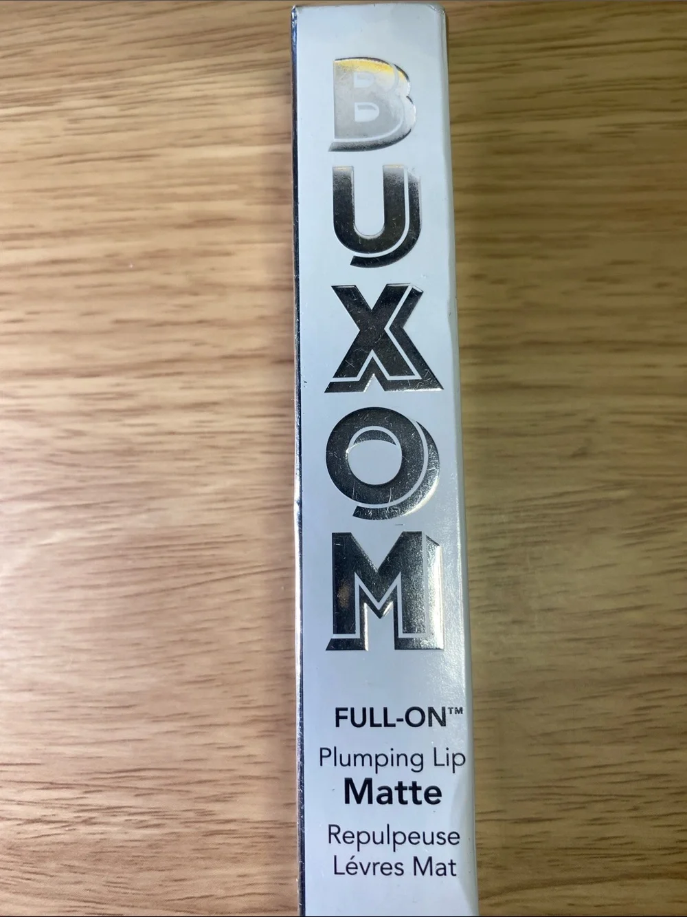 Buxom Full-On Plumping Lip Cream Matte - White & Silver Box